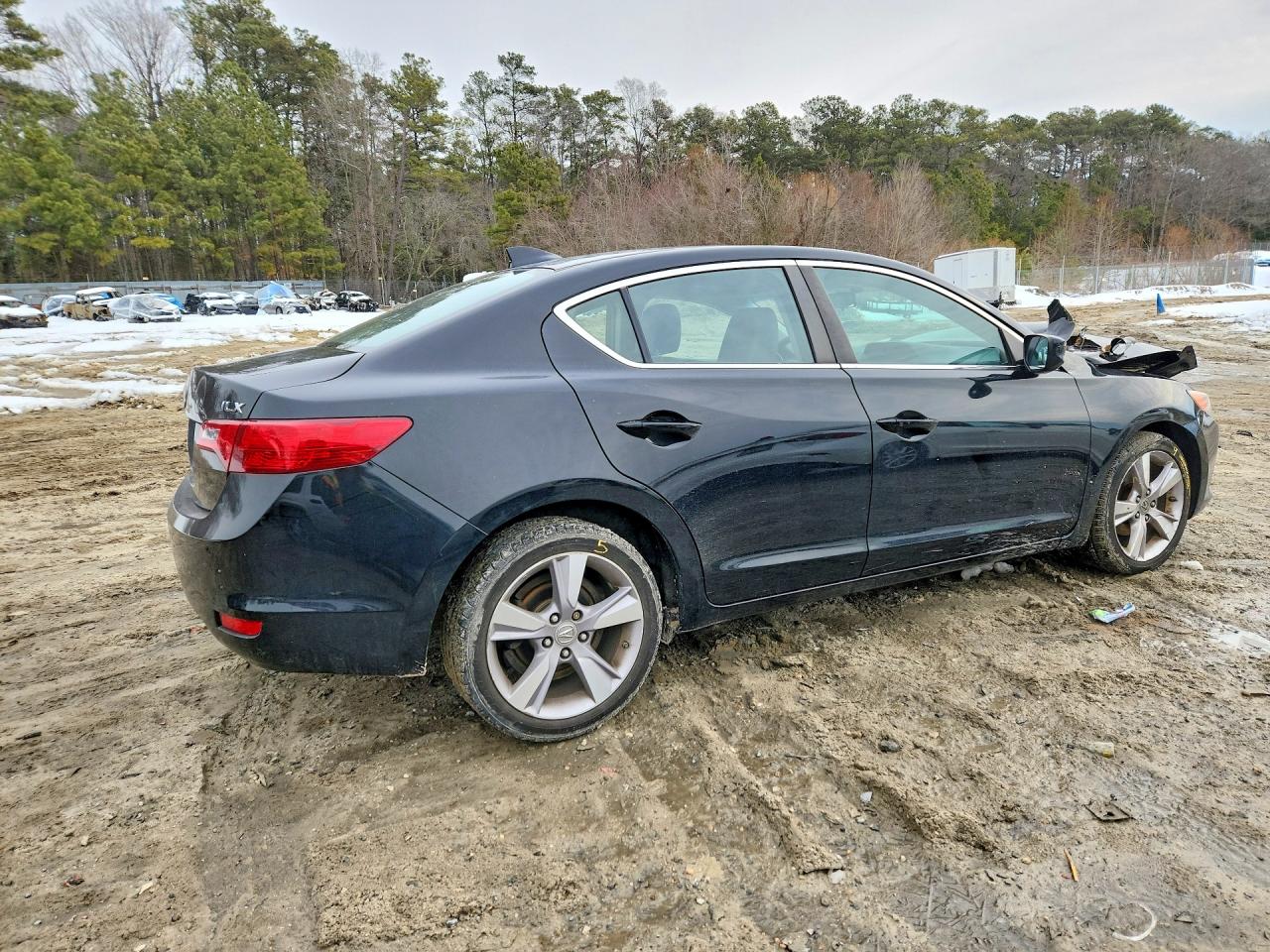2015 ACURA ILX 20 photo 3