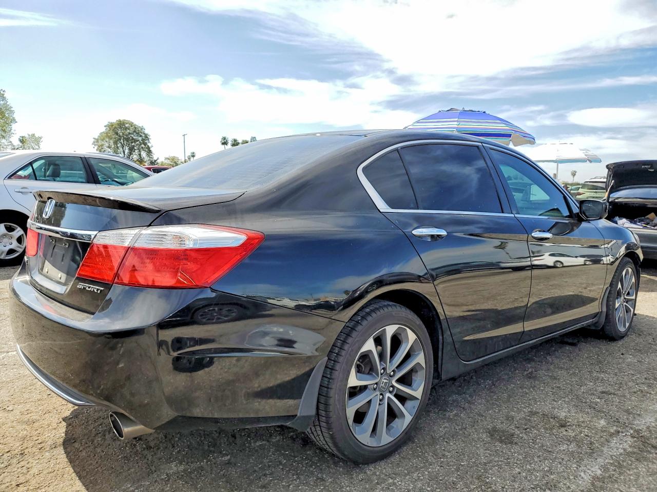 2015 HONDA ACCORD SPORT photo 3