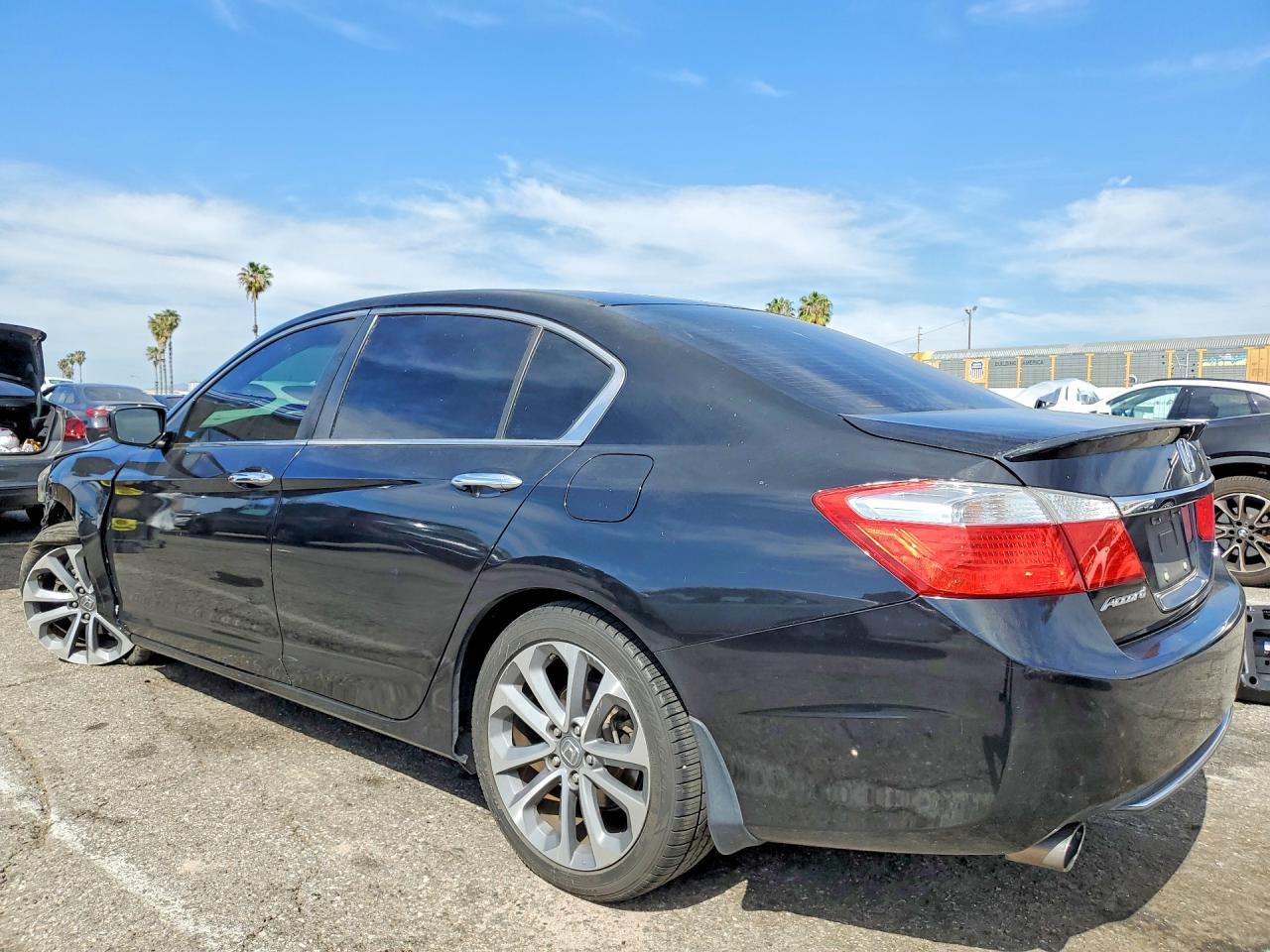 2015 HONDA ACCORD SPORT photo 2