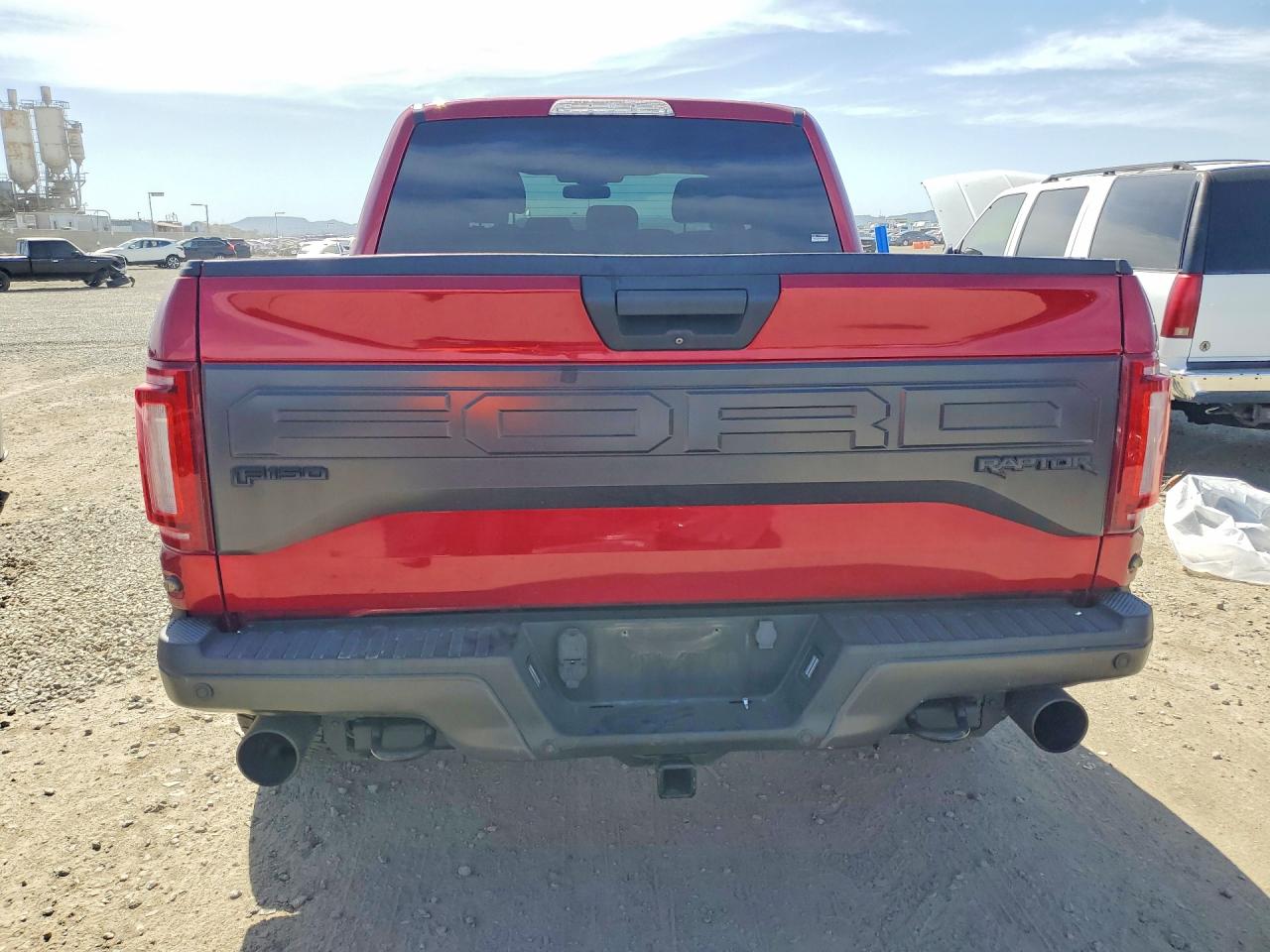 2017 FORD F150 RAPTOR photo 16