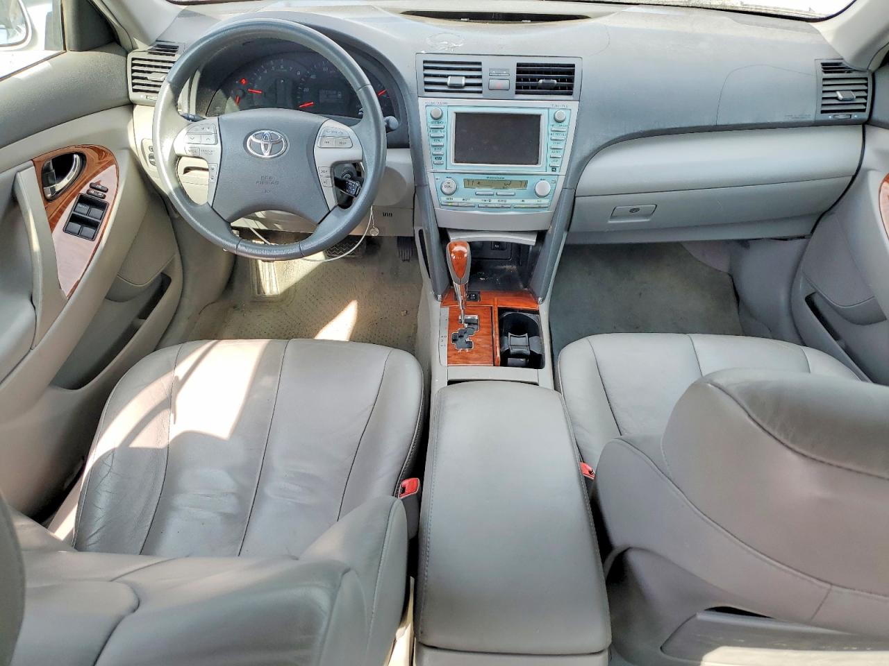 2008 TOYOTA CAMRY XLE photo 8