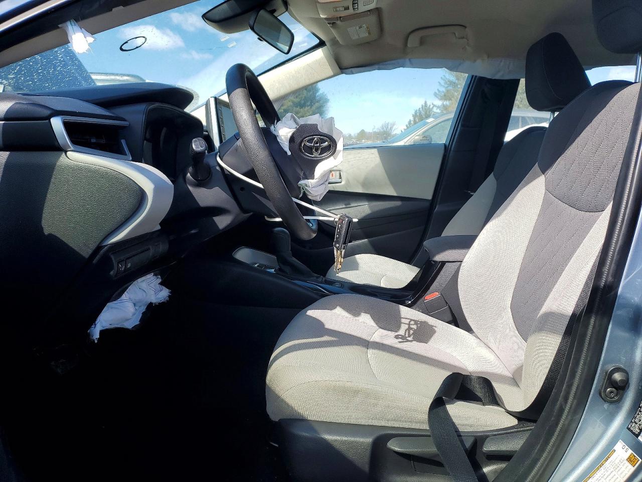 2020 TOYOTA COROLLA LE photo 13