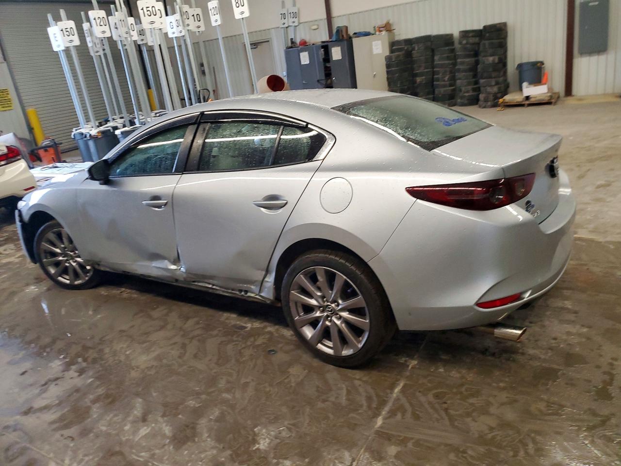 2019 MAZDA 3 PREFERRED PLUS photo 2