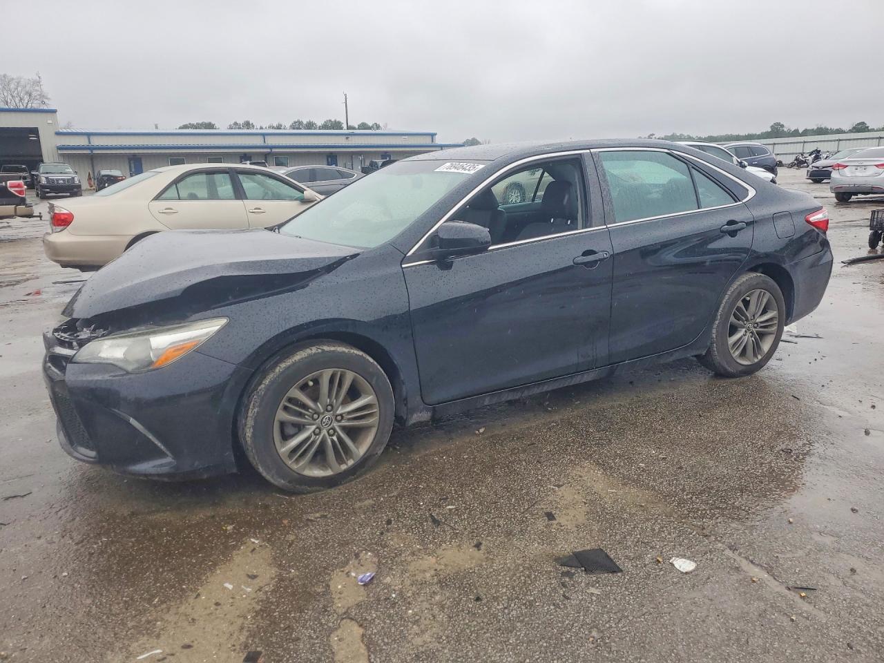 2015 TOYOTA CAMRY