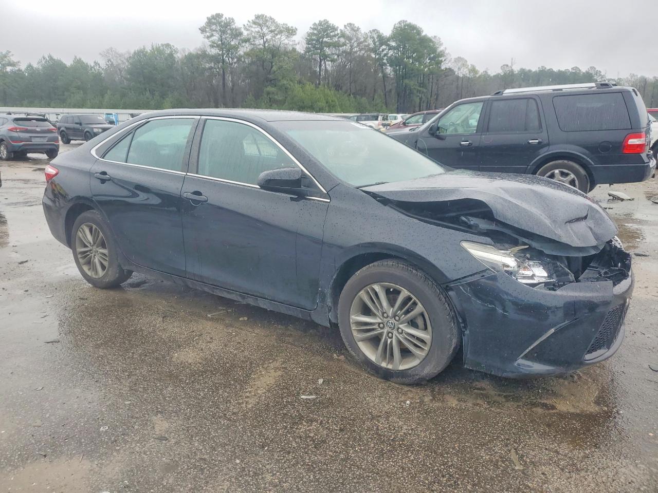 2015 TOYOTA CAMRY SE photo 7
