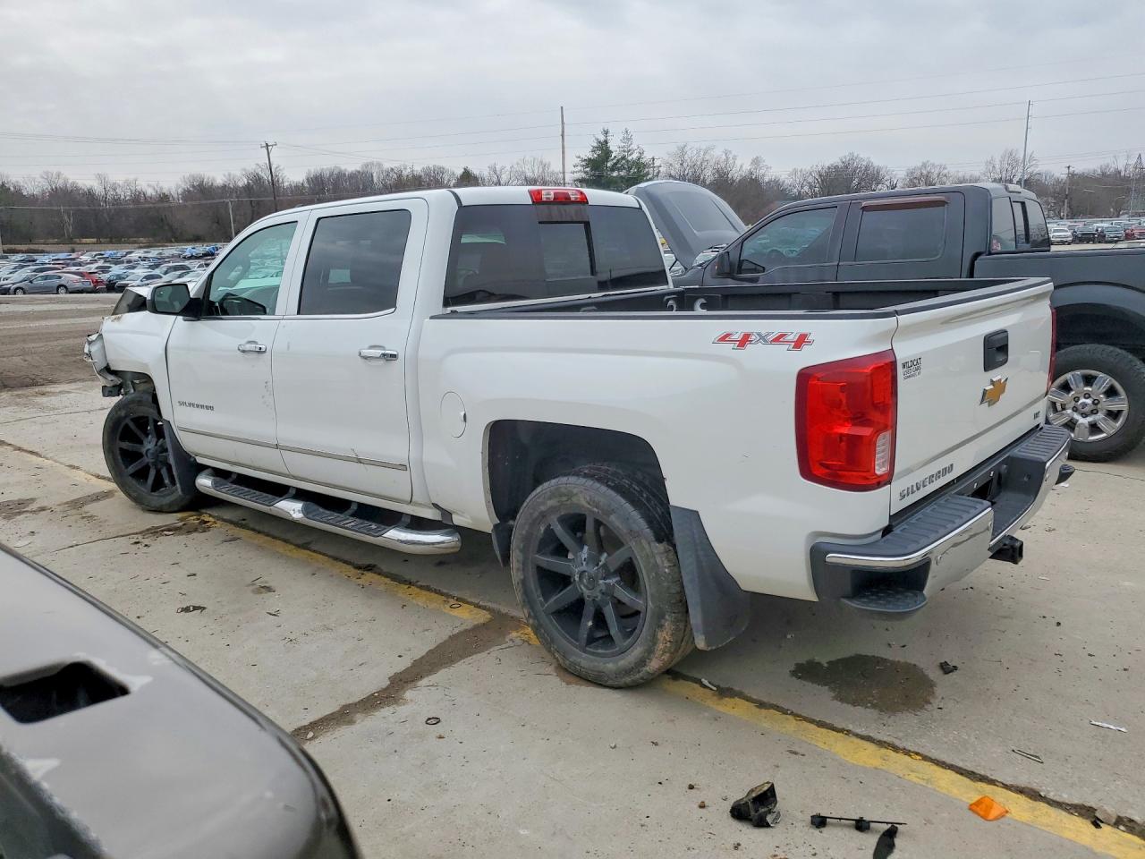 2016 CHEVROLET SILVERADO K1500 LTZ photo 4