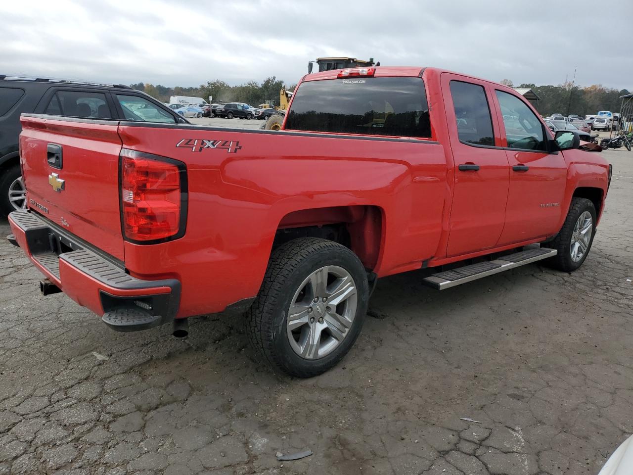 2018 CHEVROLET SILVERADO K1500 CUSTOM photo 3