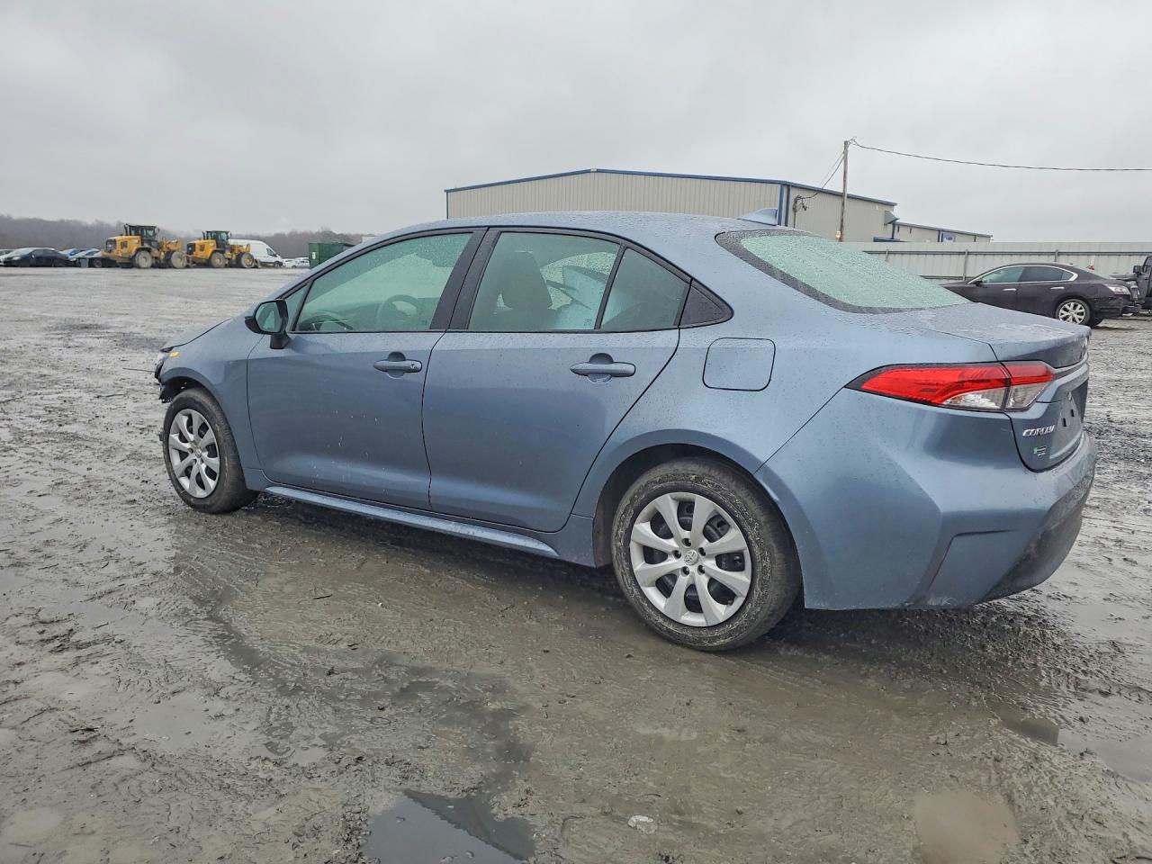 2024 TOYOTA COROLLA LE photo 3