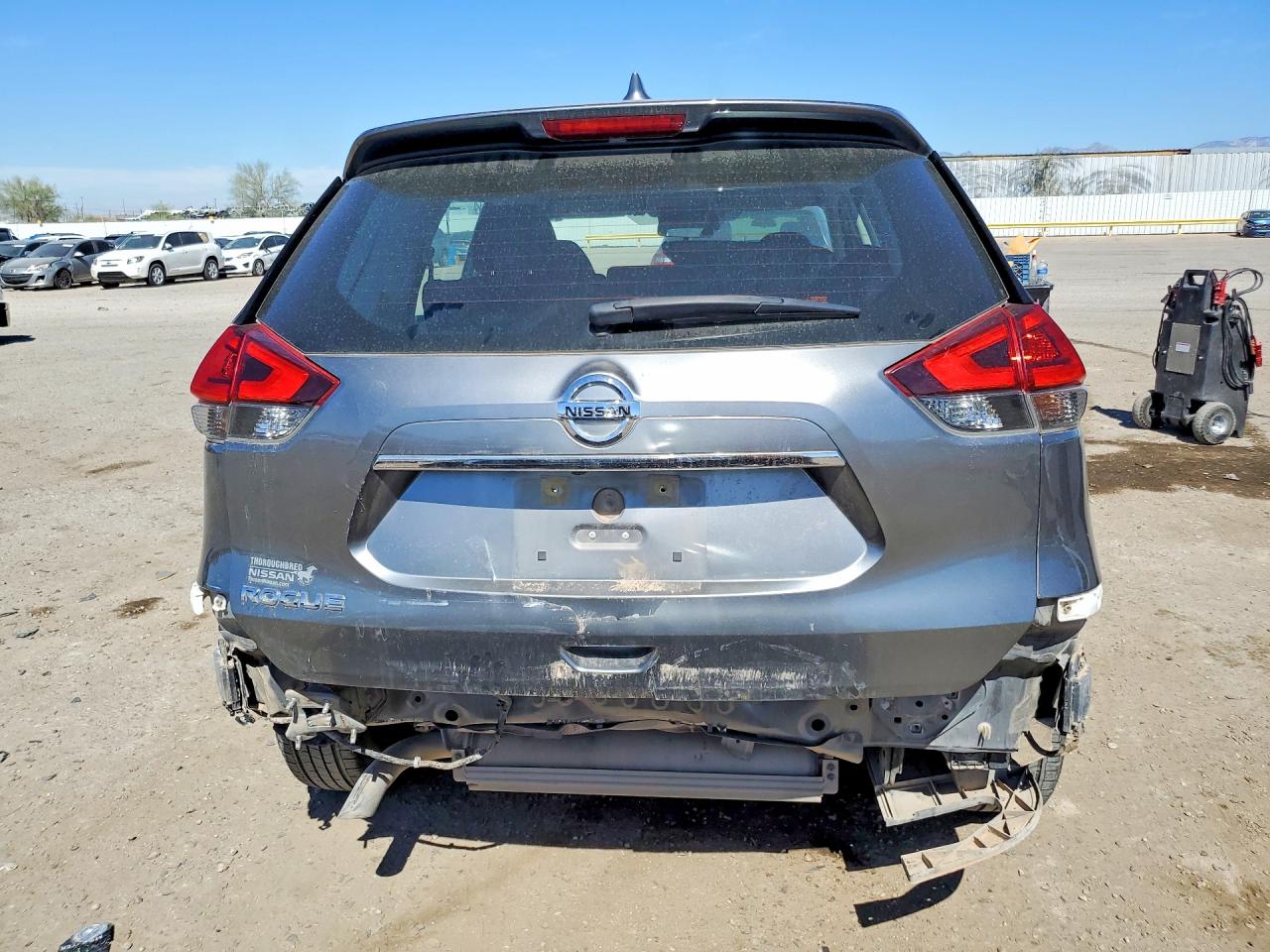 2019 NISSAN ROGUE S photo 6