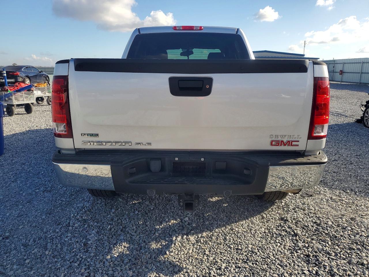 2012 GMC SIERRA C1500 SLE photo 11