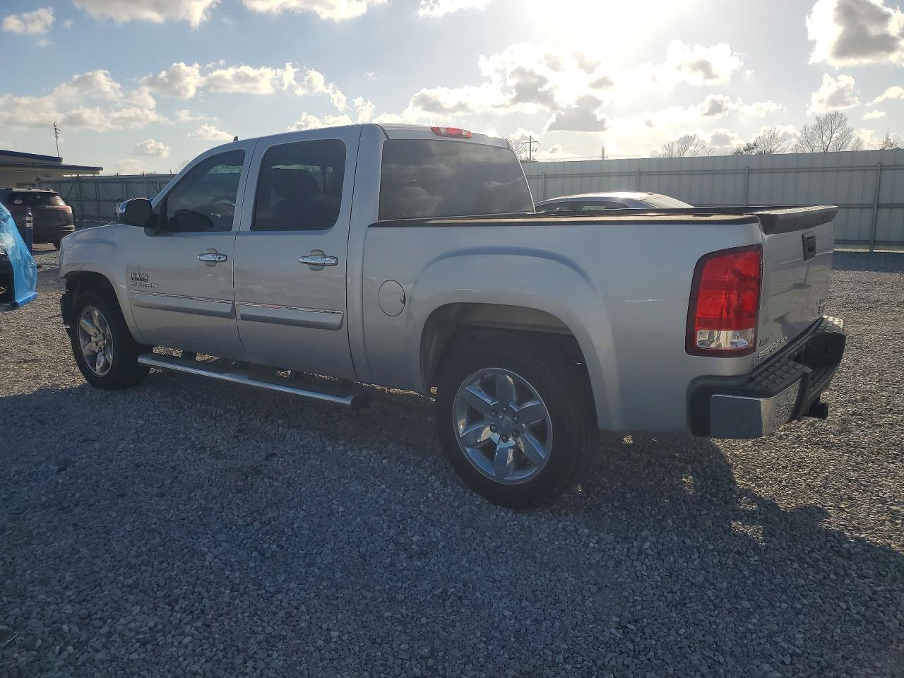 2012 GMC SIERRA C1500 SLE photo 3