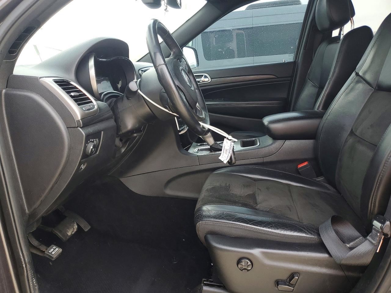 2019 JEEP GRAND CHEROKEE LAREDO photo 13