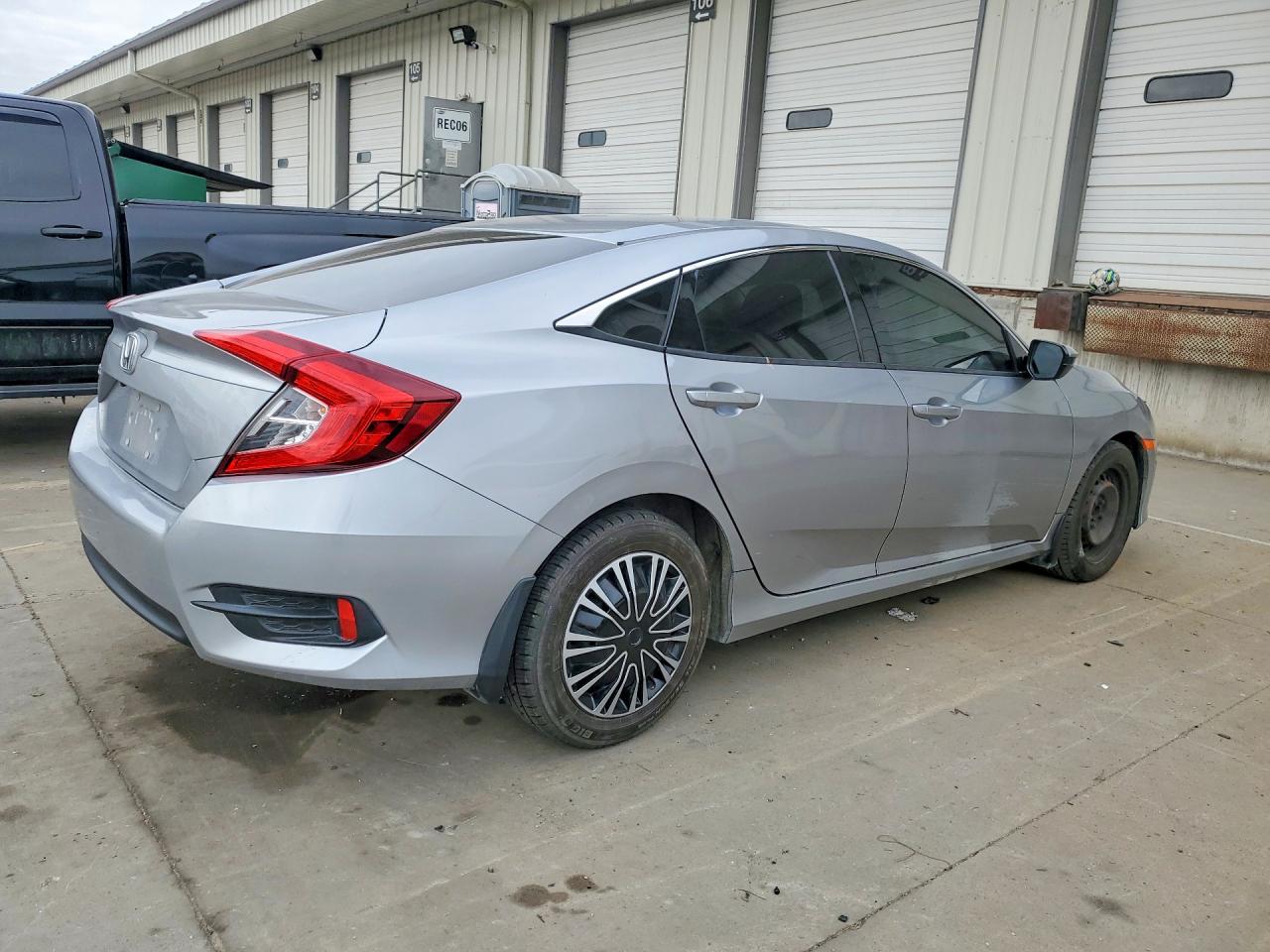 2017 HONDA CIVIC photo 3