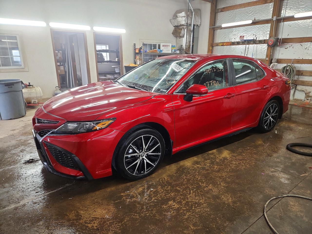 2024 TOYOTA CAMRY