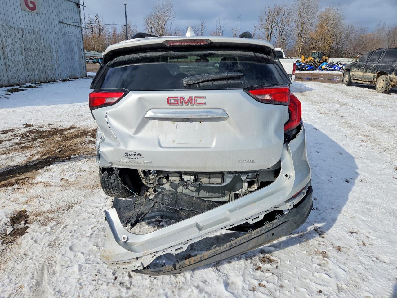 2020 GMC TERRAIN SLE photo 16