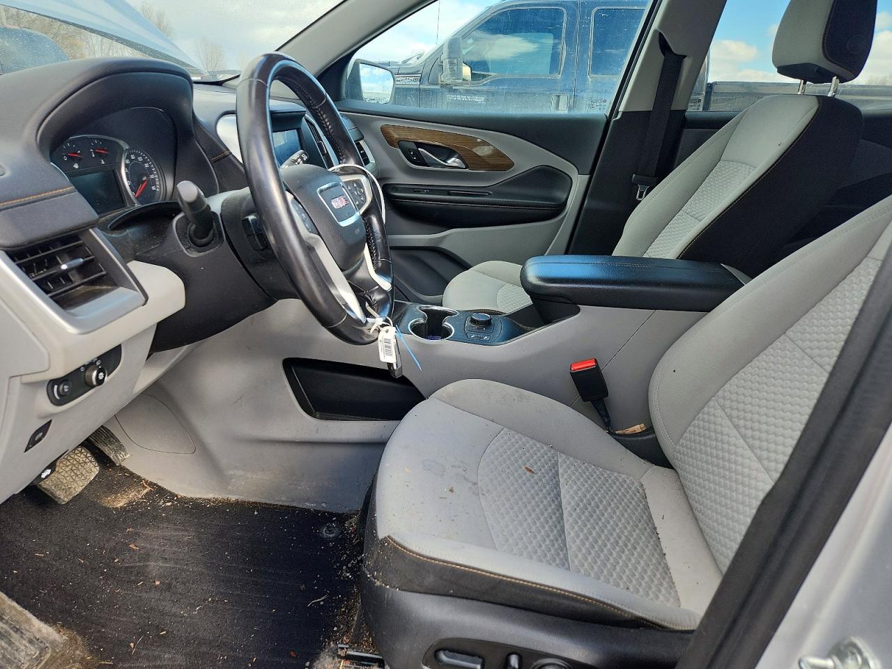 2020 GMC TERRAIN SLE photo 19