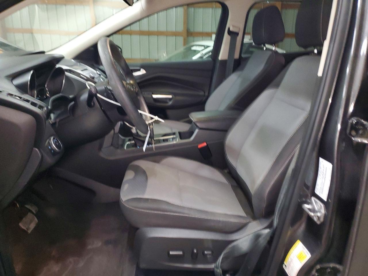 2017 FORD ESCAPE photo 13