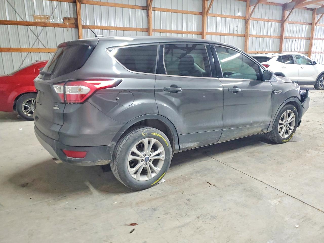 2017 FORD ESCAPE photo 5
