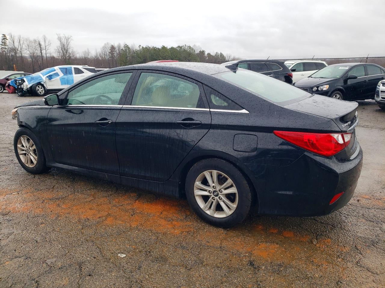 2014 HYUNDAI SONATA GLS photo 2