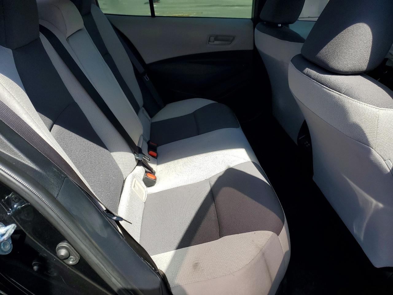 2024 TOYOTA COROLLA LE photo 19
