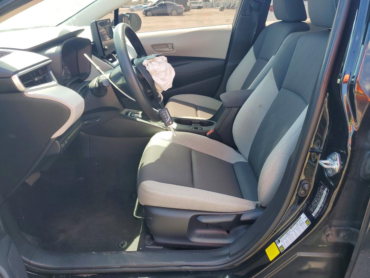 2024 TOYOTA COROLLA LE photo 13