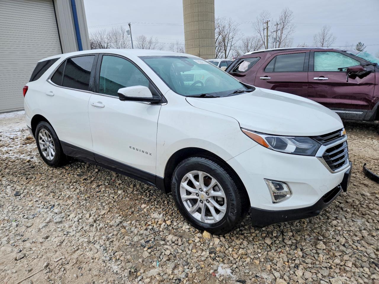 2021 CHEVROLET EQUINOX LT photo 4