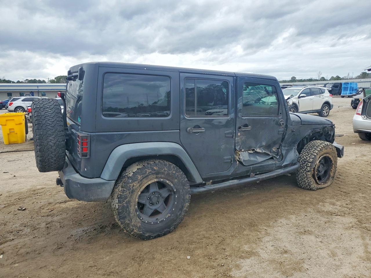 2016 JEEP WRANGLER UNLIMITED SPORT photo 3