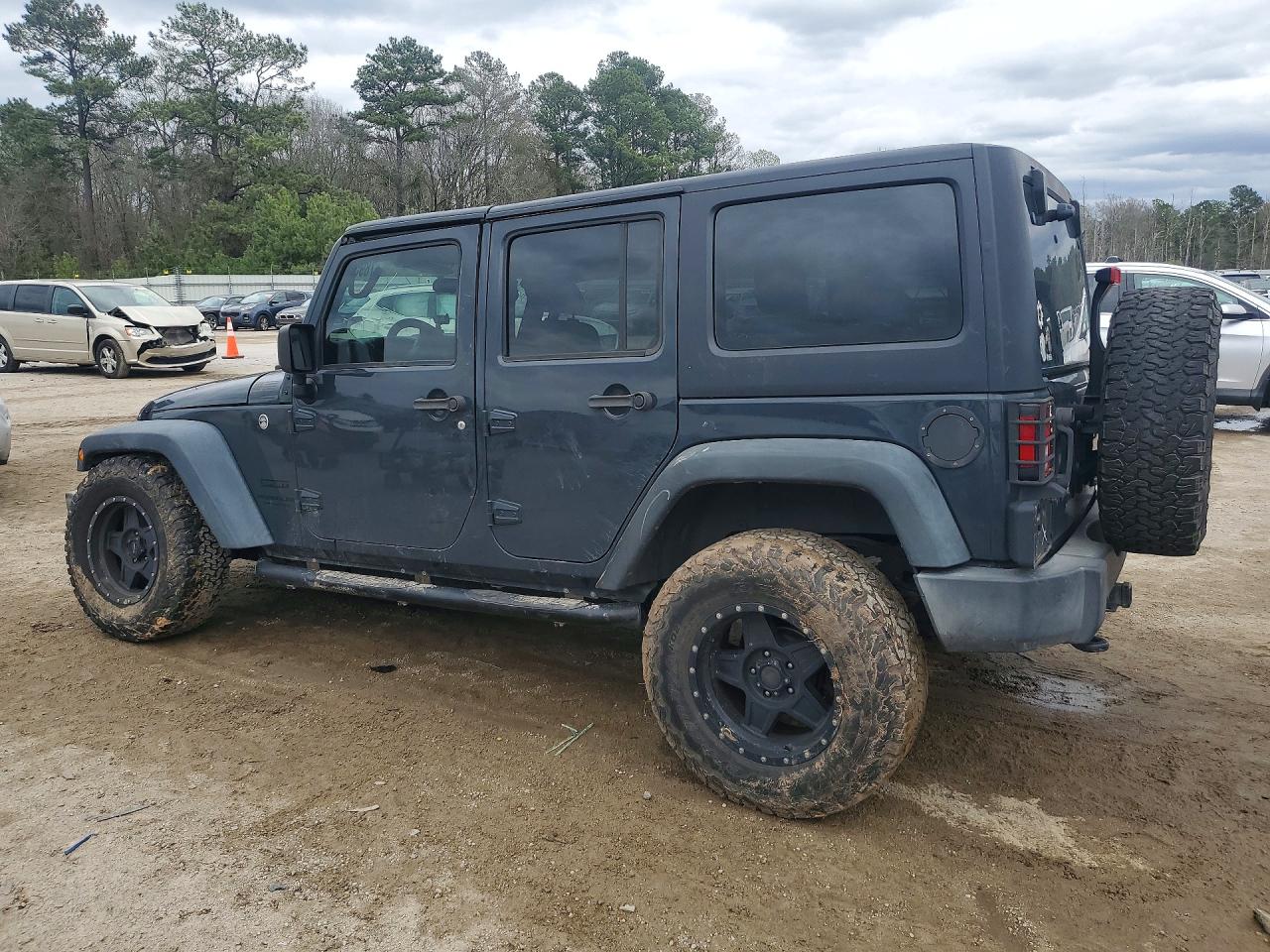 2016 JEEP WRANGLER UNLIMITED SPORT photo 2