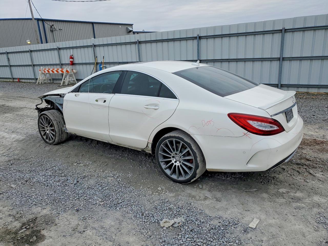 2015 MERCEDES-BENZ CLS 550 4MATIC photo 4