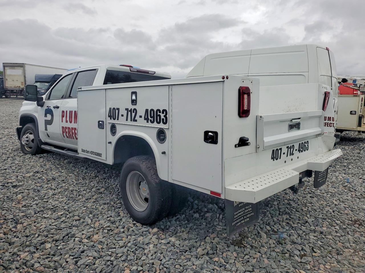 2024 CHEVROLET SILVERADO C3500 photo 3