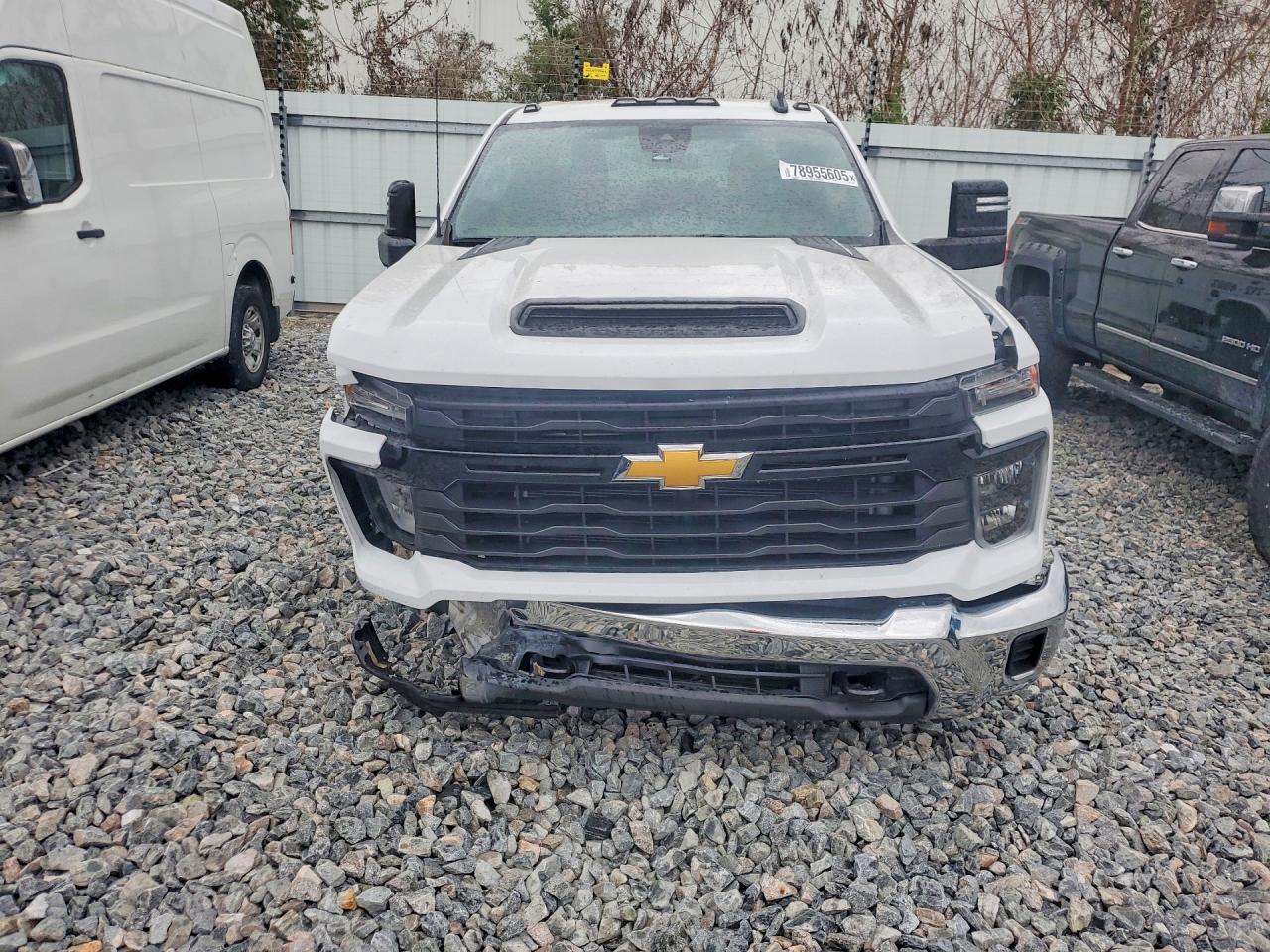 2024 CHEVROLET SILVERADO C3500 photo 9