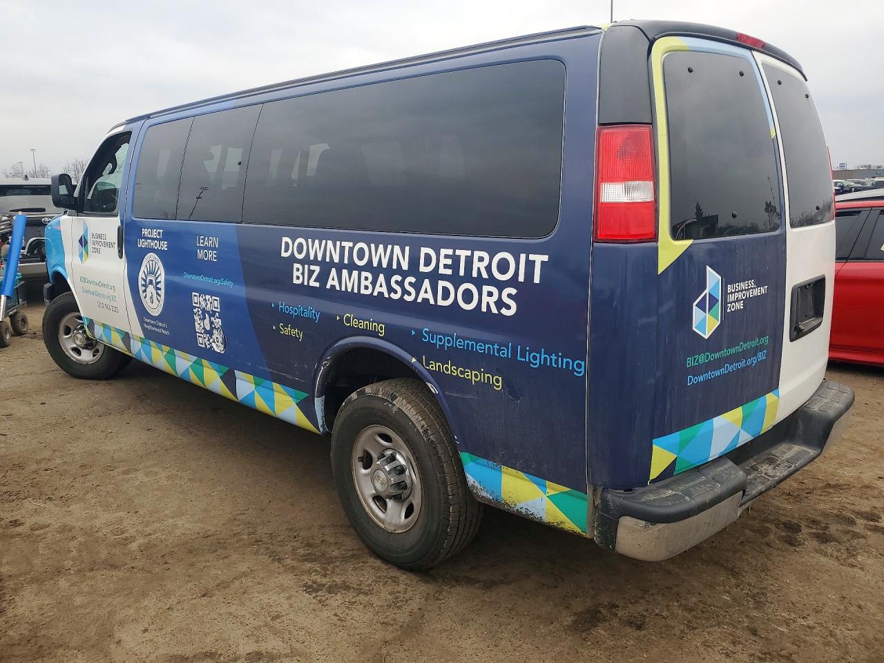 2021 CHEVROLET EXPRESS G3500 LT photo 3