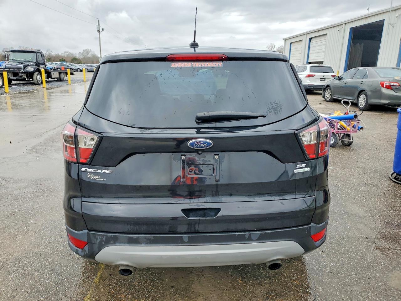 2017 FORD ESCAPE SE photo 11