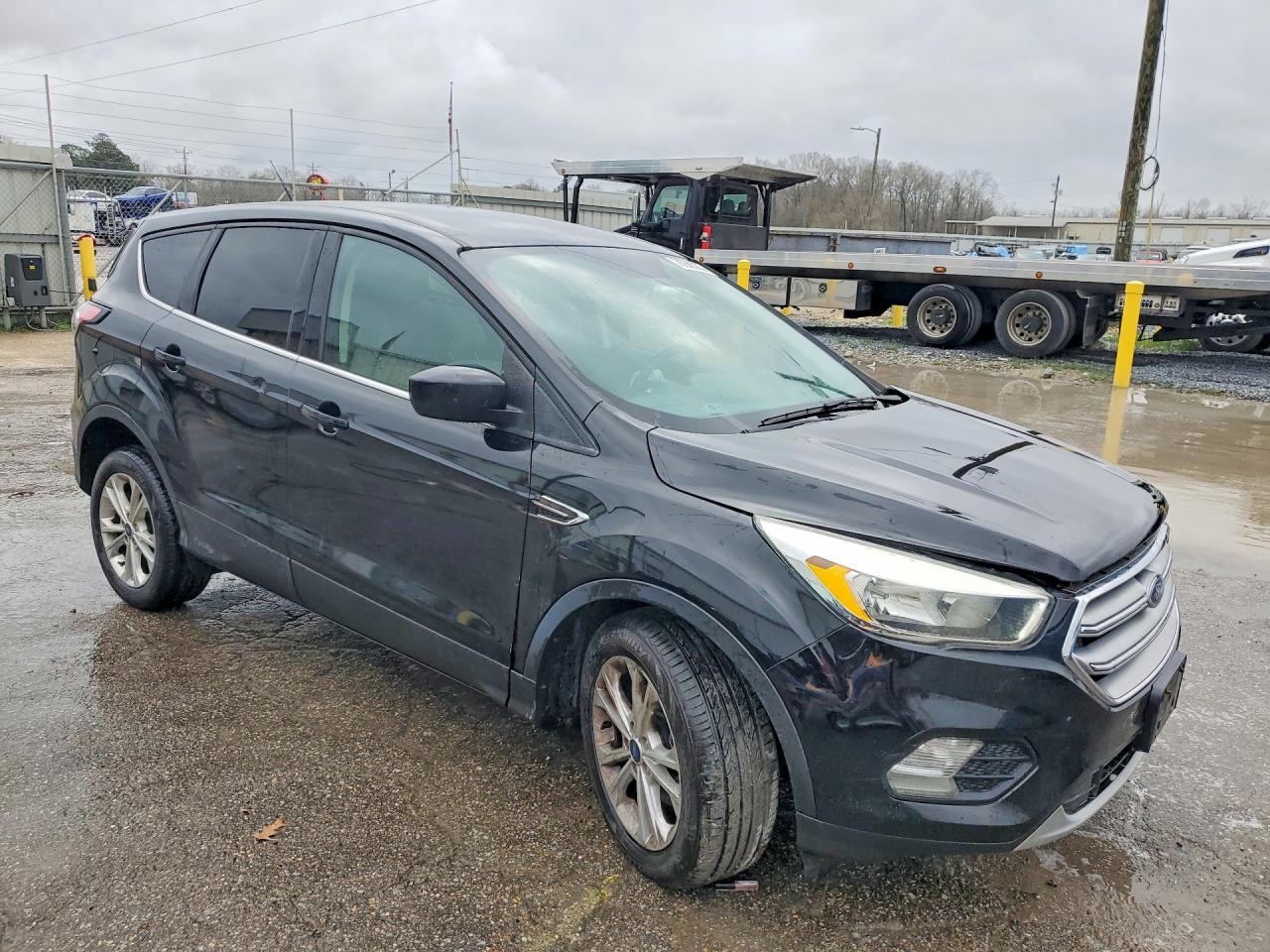 2017 FORD ESCAPE SE photo 7