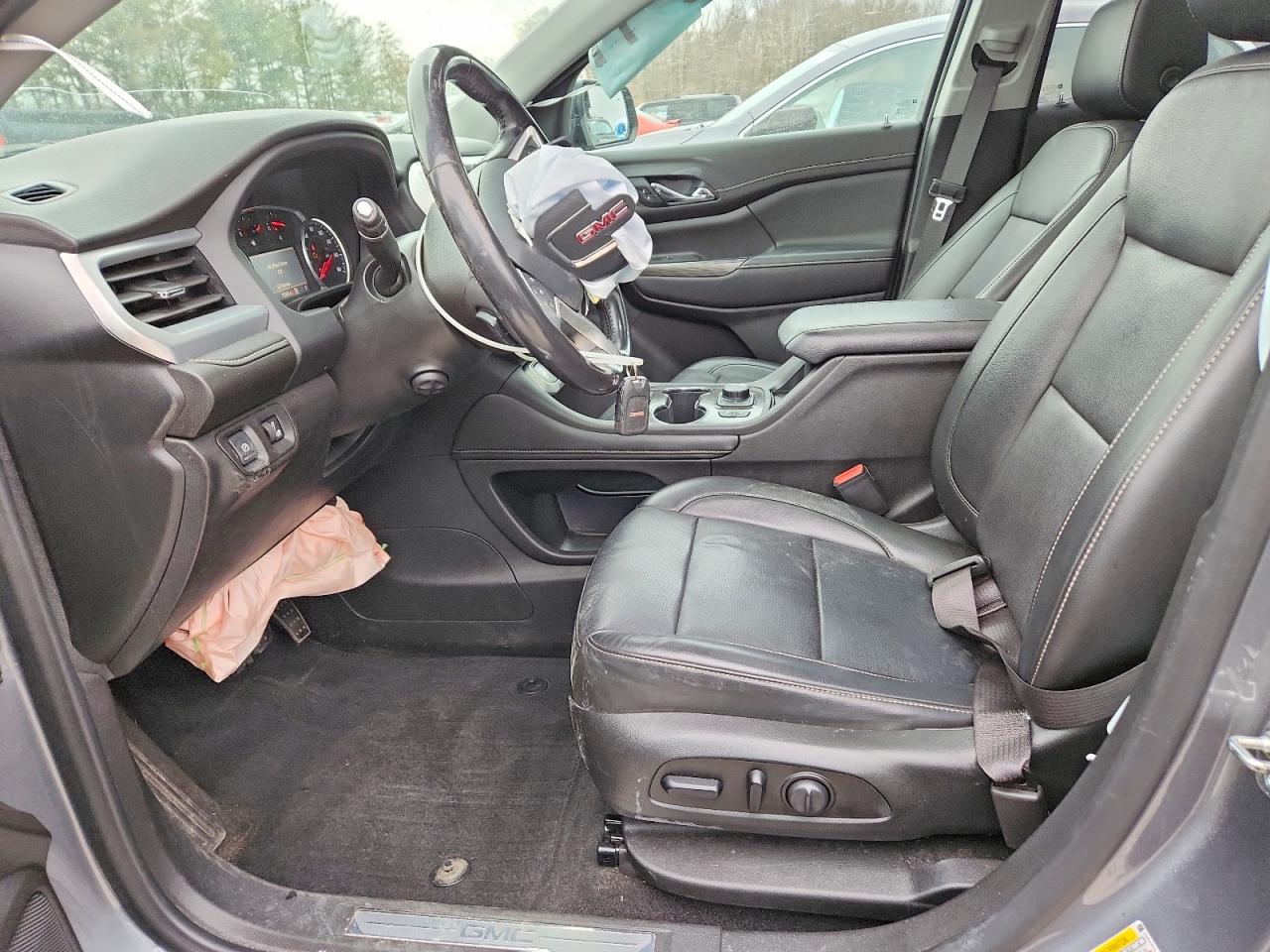 2021 GMC ACADIA SLT photo 7