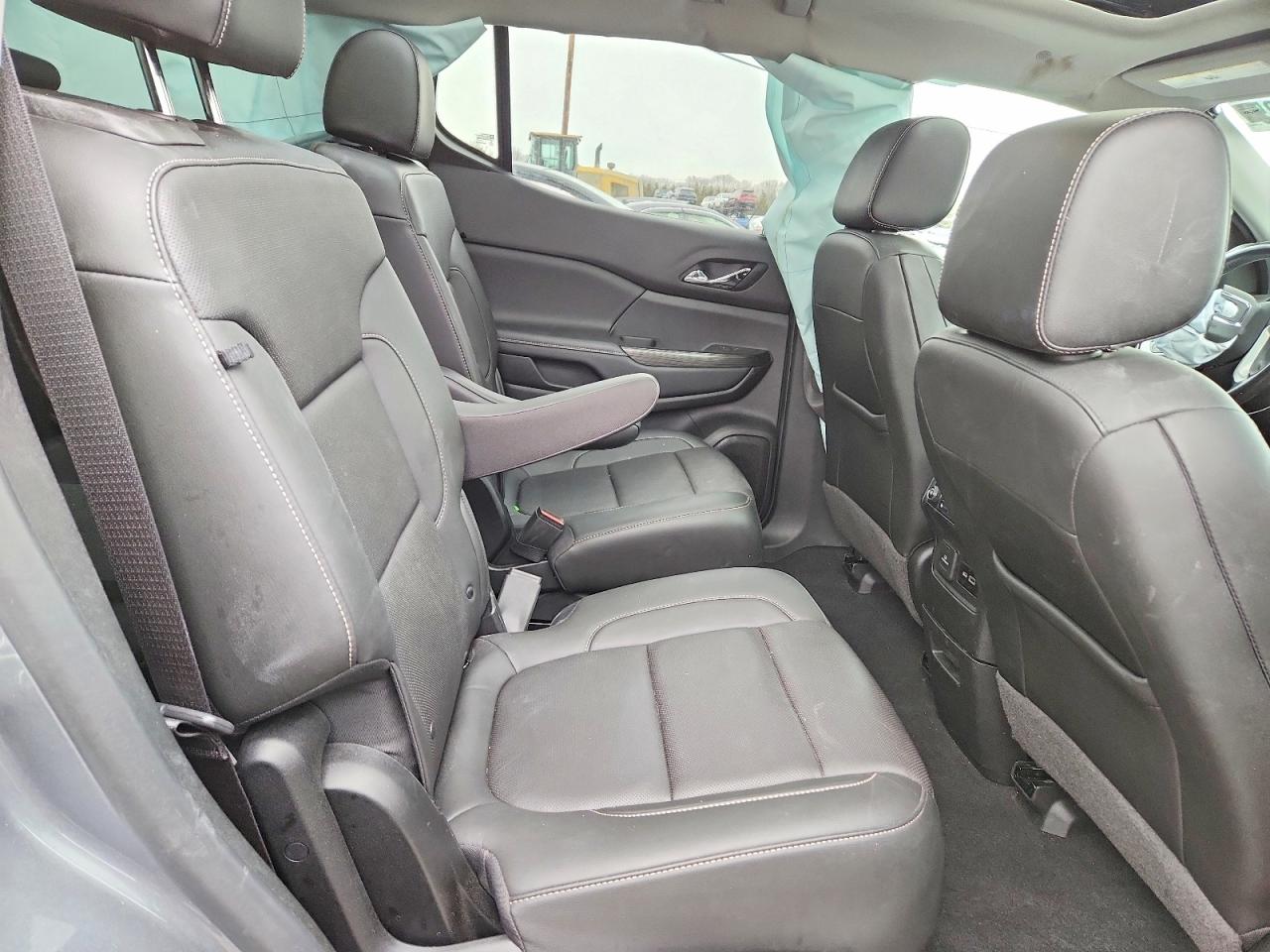 2021 GMC ACADIA SLT photo 11