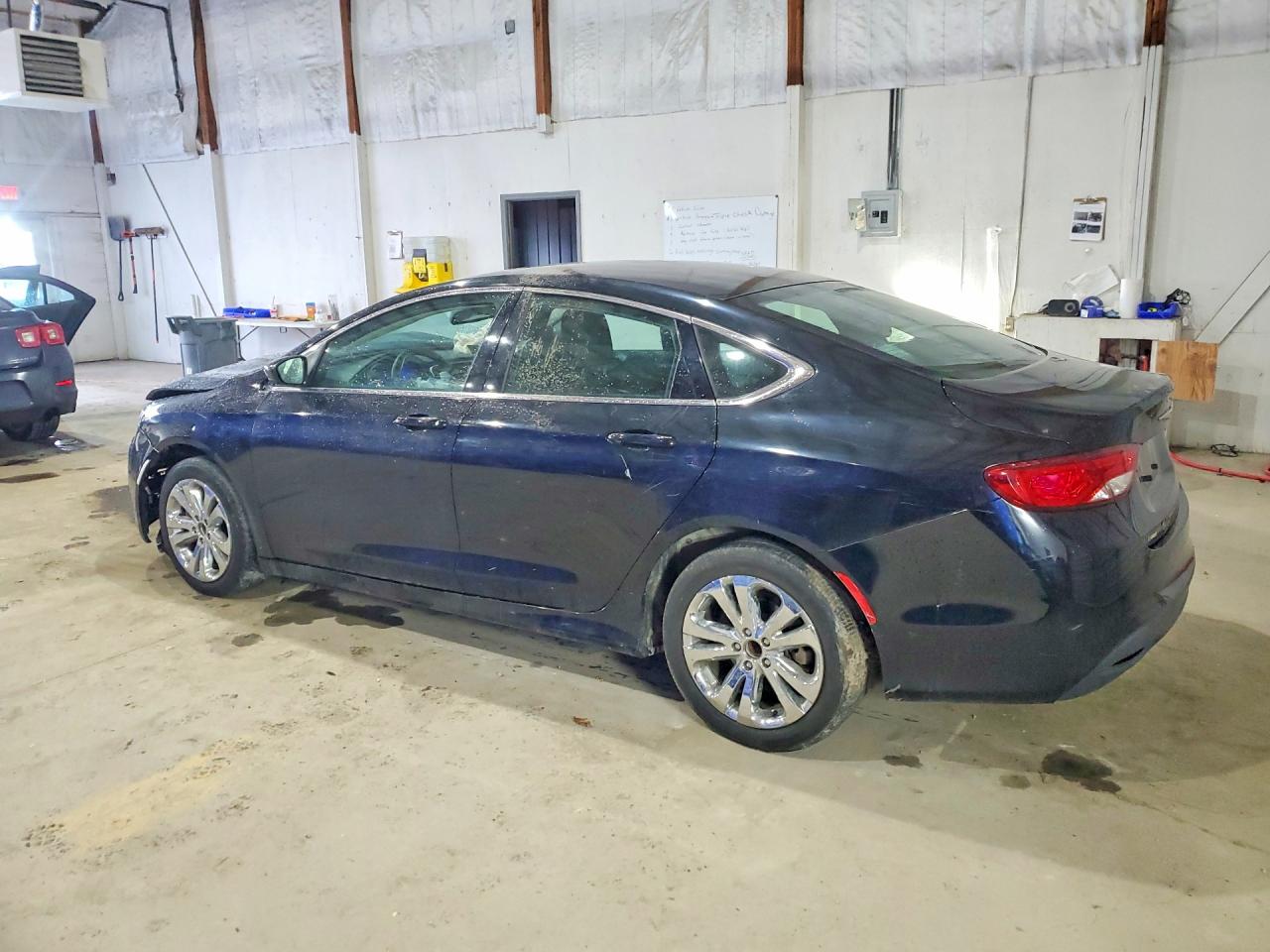 2015 CHRYSLER 200 LX photo 2
