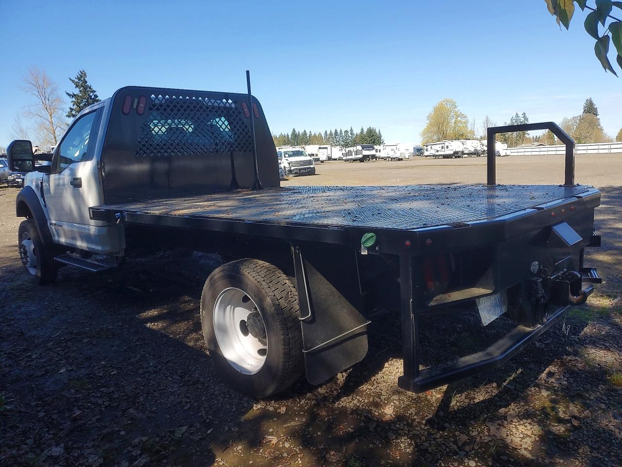 2022 FORD F550 SUPER DUTY FLATBED TRUCK photo 3