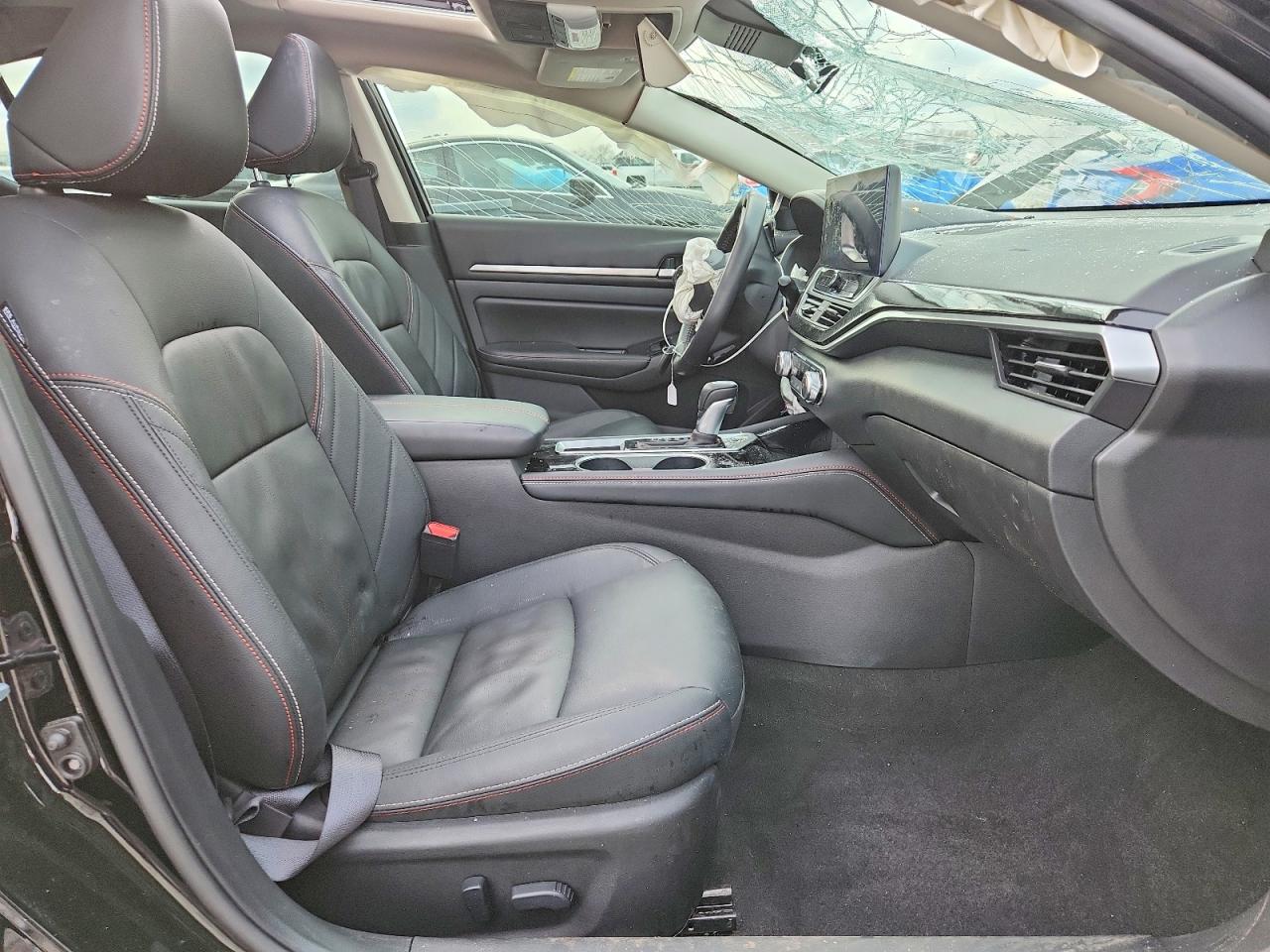 2024 NISSAN ALTIMA 2.5 SR photo 7