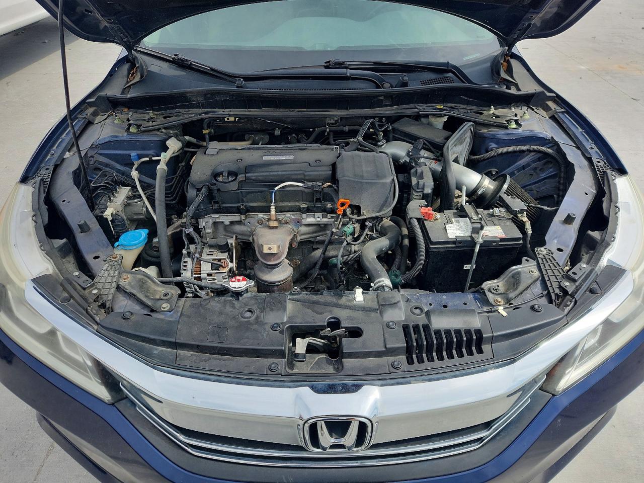 2016 HONDA ACCORD EX photo 11