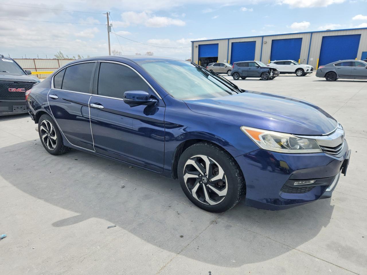 2016 HONDA ACCORD EX photo 4