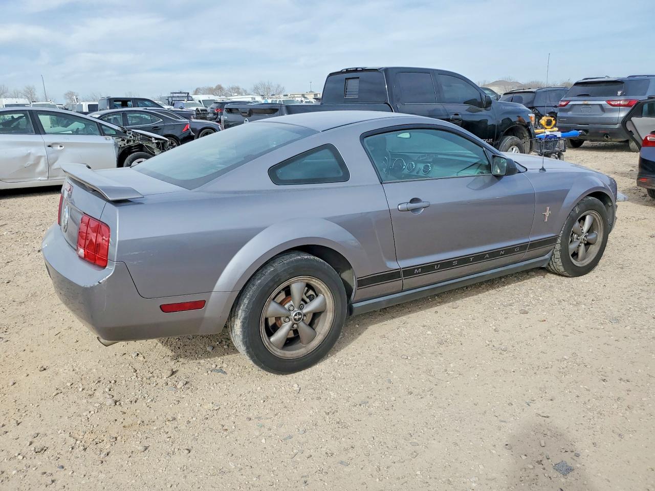 2006 FORD MUSTANG photo 5
