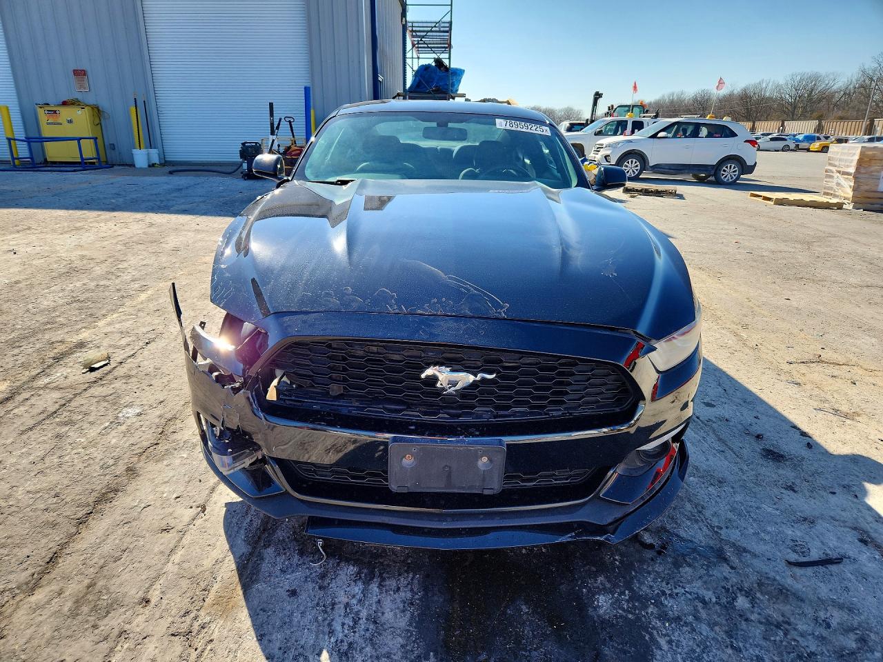 2017 FORD MUSTANG photo 5