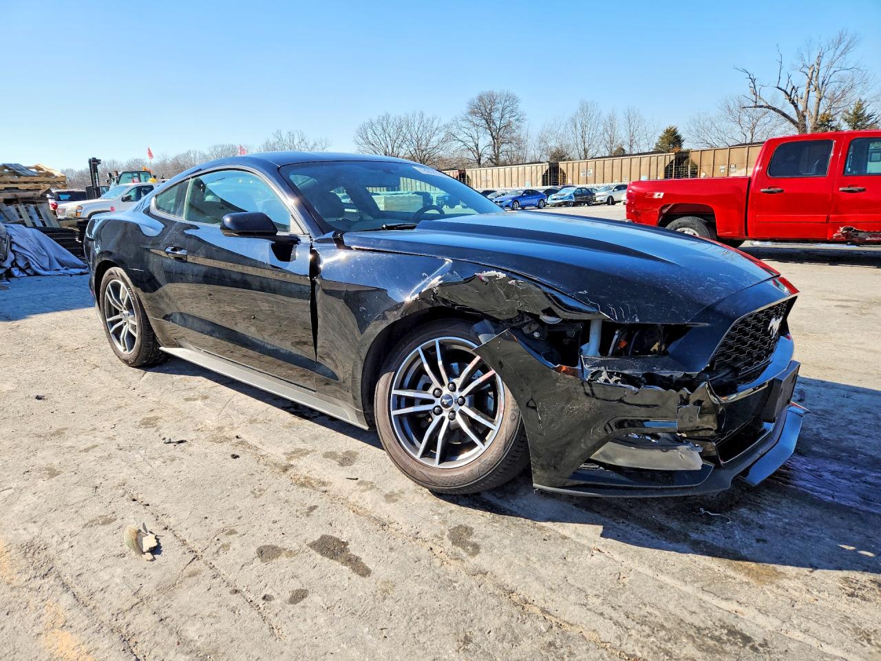 2017 FORD MUSTANG photo 4