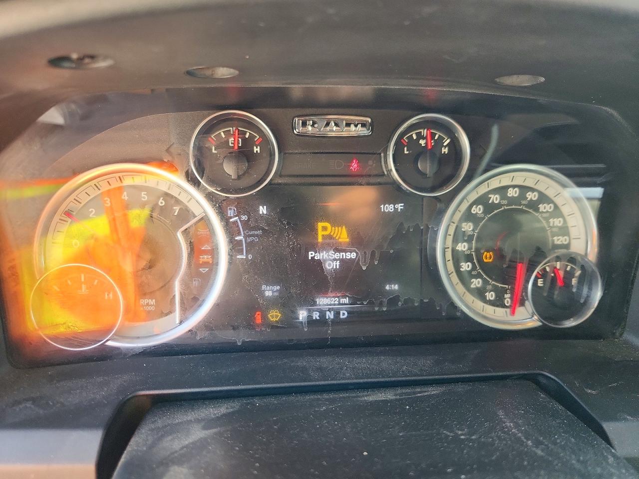 2016 RAM 1500 SLT photo 17