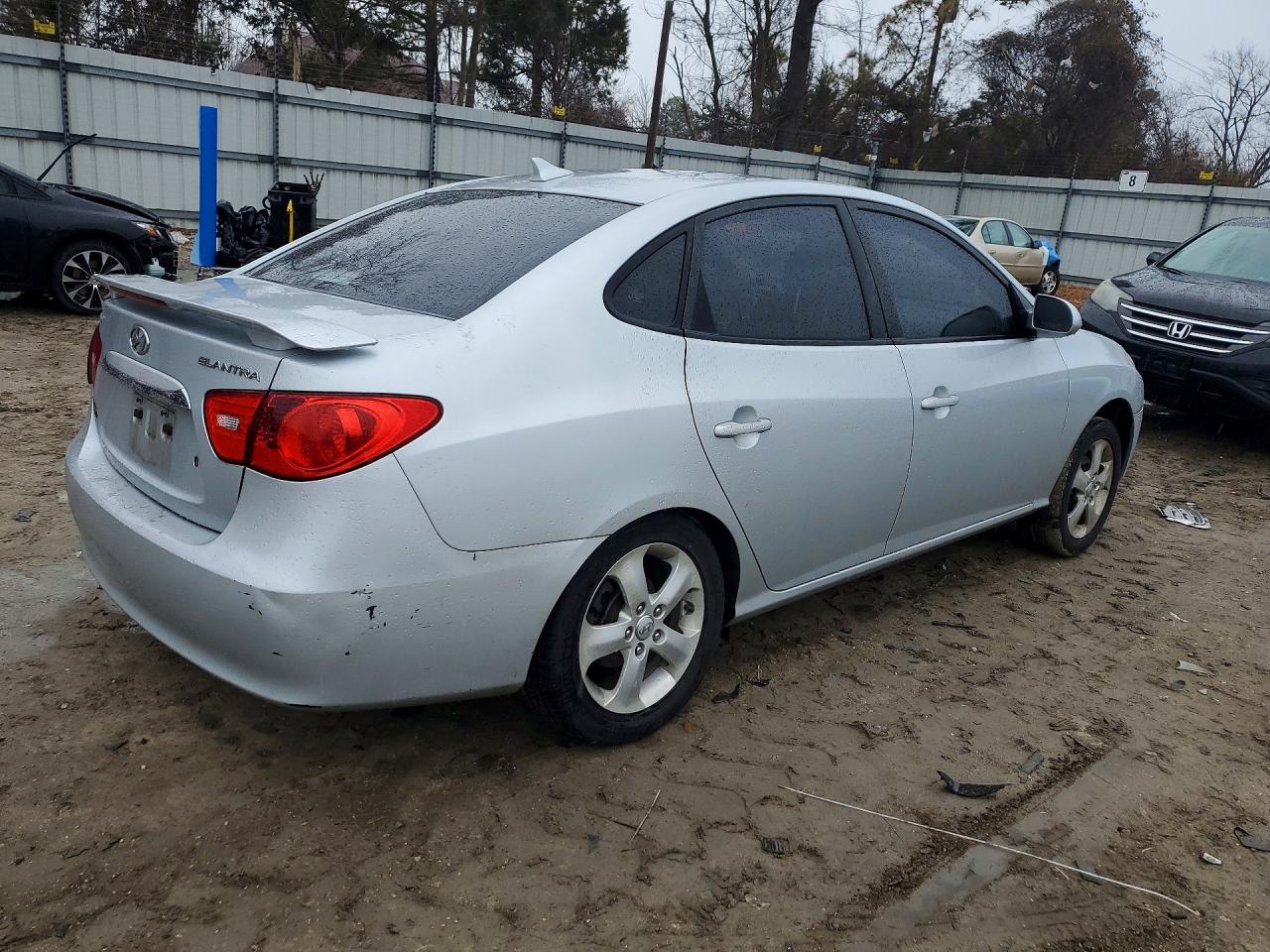 2010 HYUNDAI ELANTRA SE photo 5