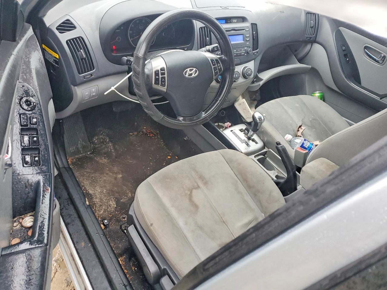 2010 HYUNDAI ELANTRA SE photo 15