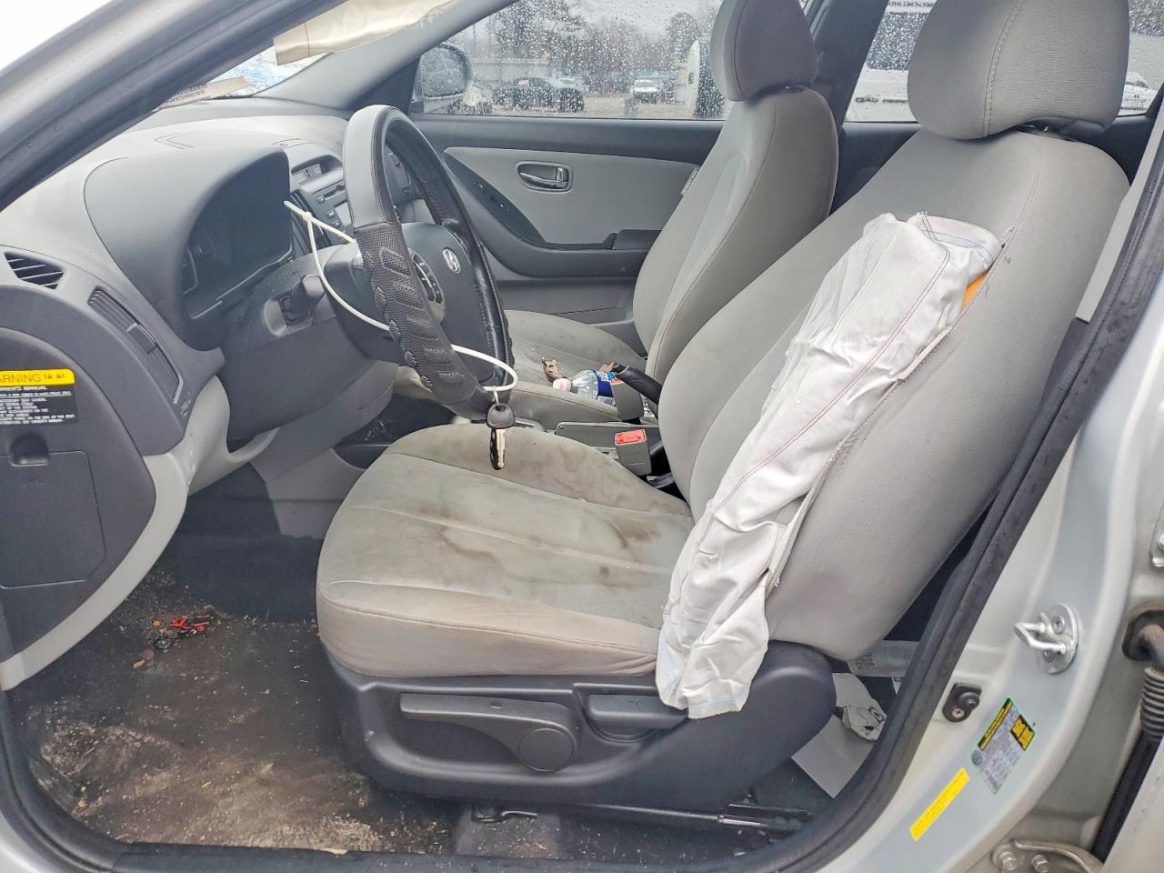 2010 HYUNDAI ELANTRA SE photo 13