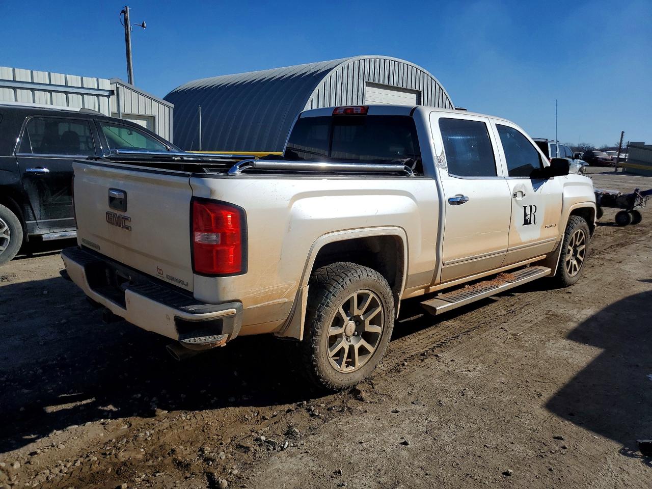 2015 GMC SIERRA K1500 DENALI photo 3