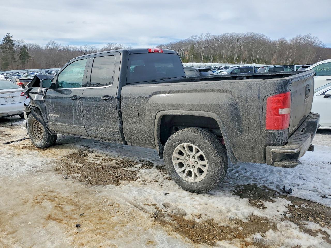 2017 GMC SIERRA K1500 SLE photo 3